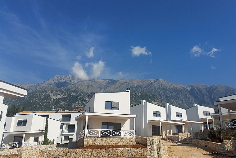 Apartmajsko naselje White Rocks